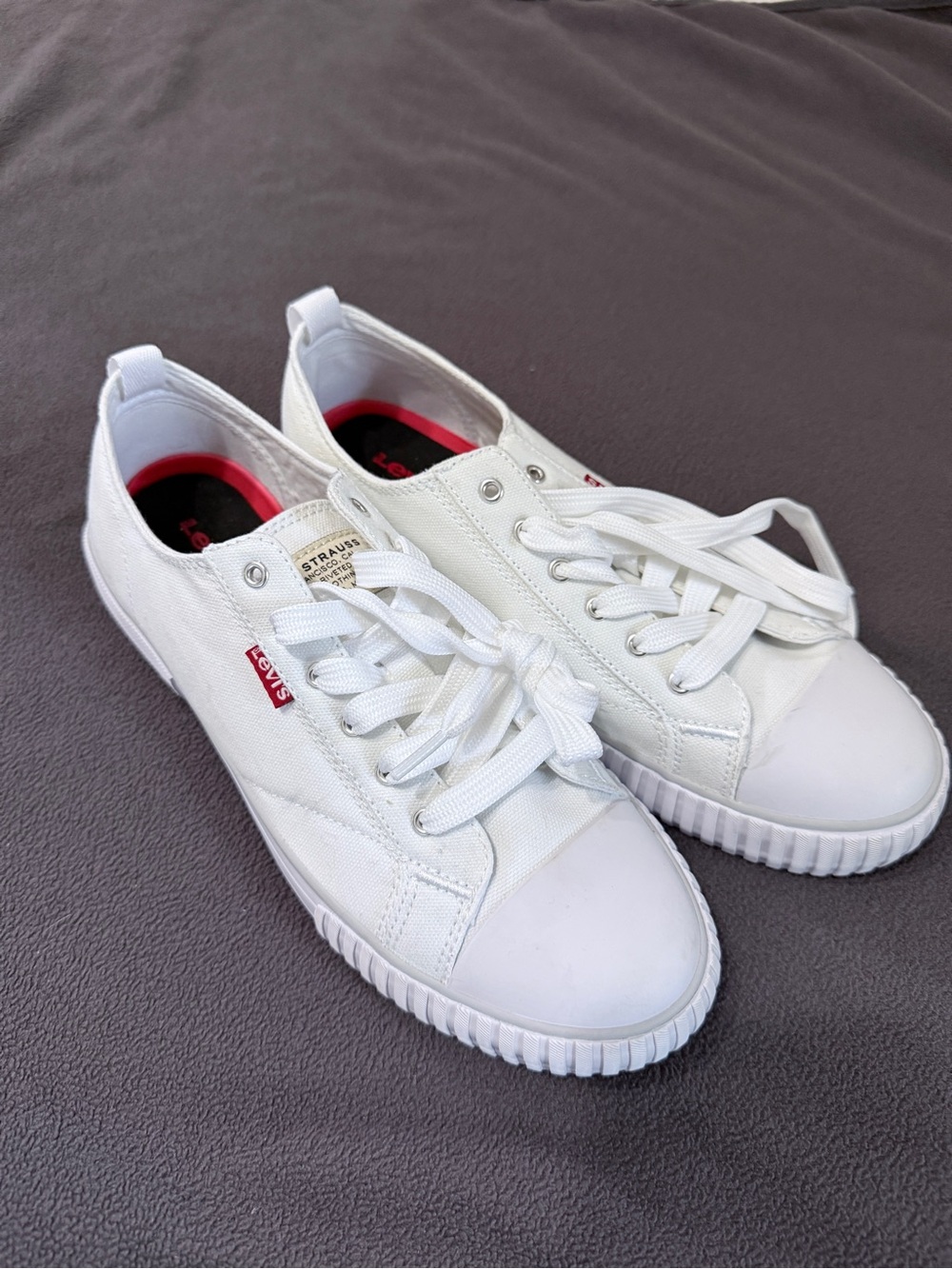 Levi's White Canvas Low Top Lace Up Sneakers Size 8.5